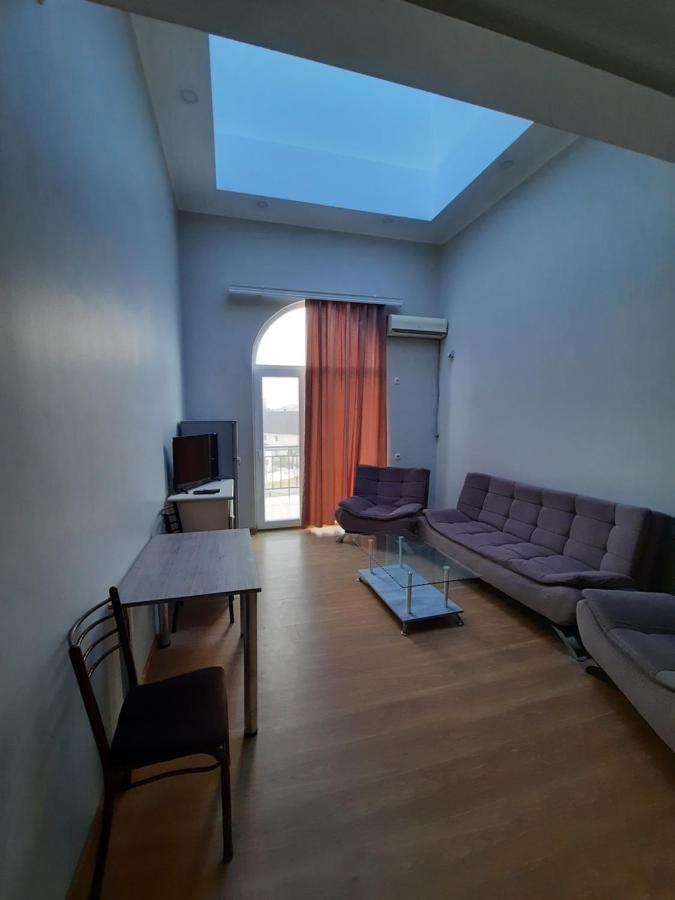 Delta Hotel Уреки Екстериор снимка