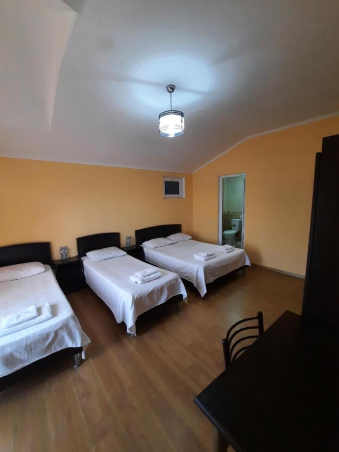 Delta Hotel Уреки Екстериор снимка